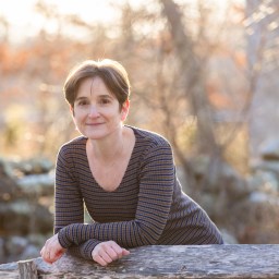 Elizabeth Shick on The Golden Land and writing about expat life